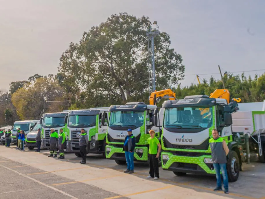 3 nuevos camiones ago2025 (2)