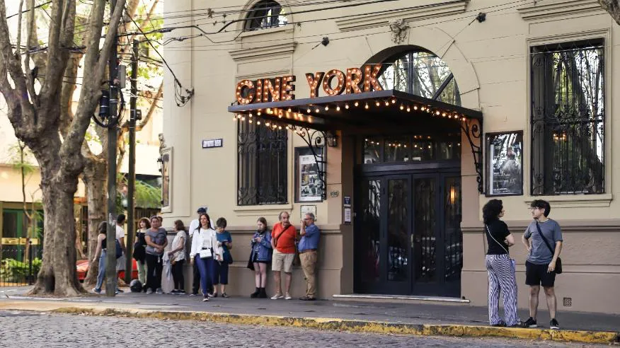 VECINE Miradas argentinas 1 (1)