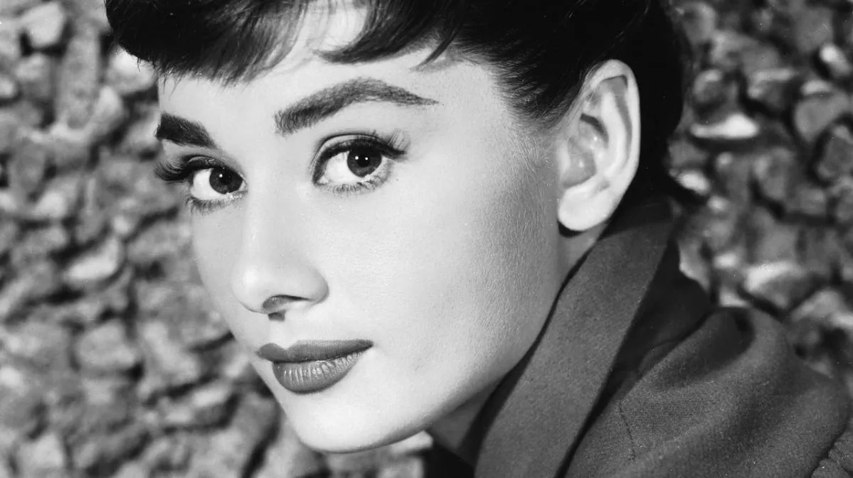 Audrey Hepburn (3)