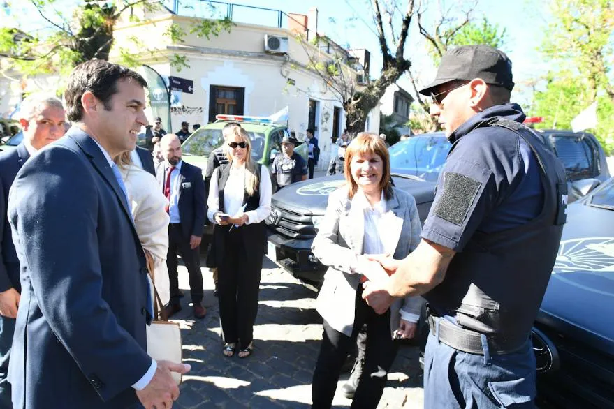 WhatsApp Image 2025-10-01 at 18.28.17 (1)