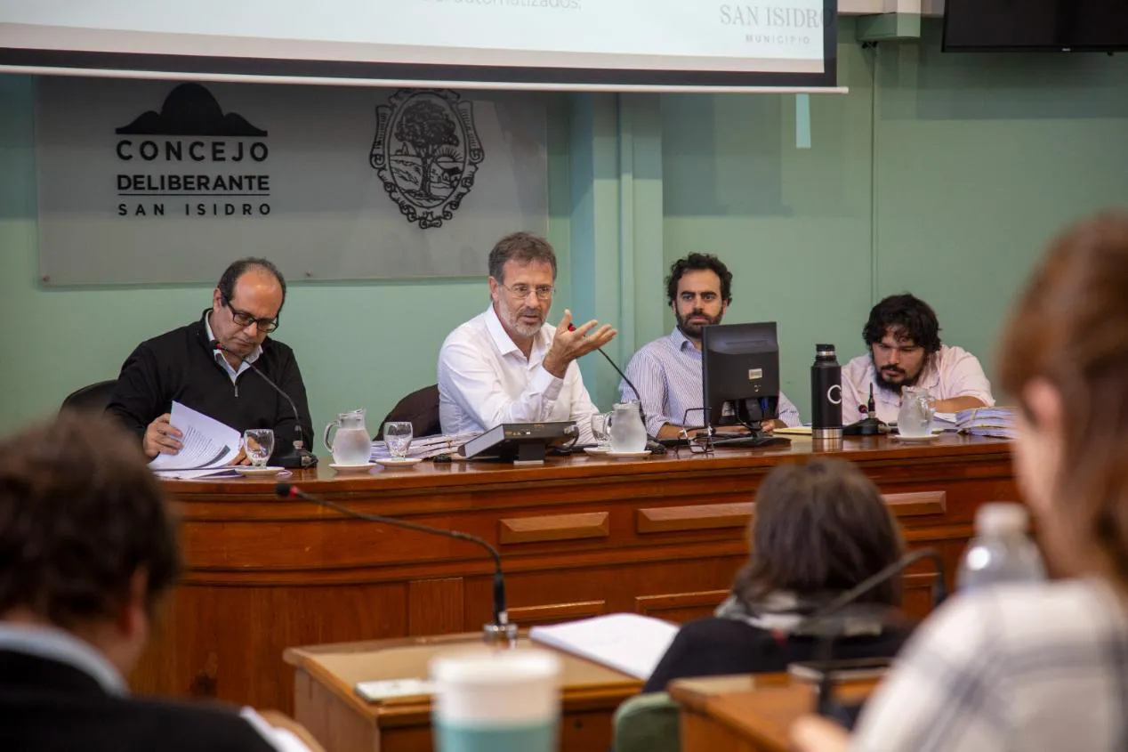 WhatsApp Image 2025-05-08 at 18.15.22 (1)